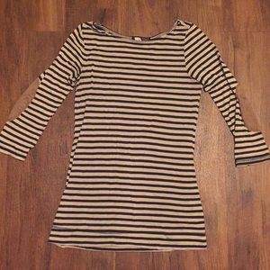 Three quarter length shirt